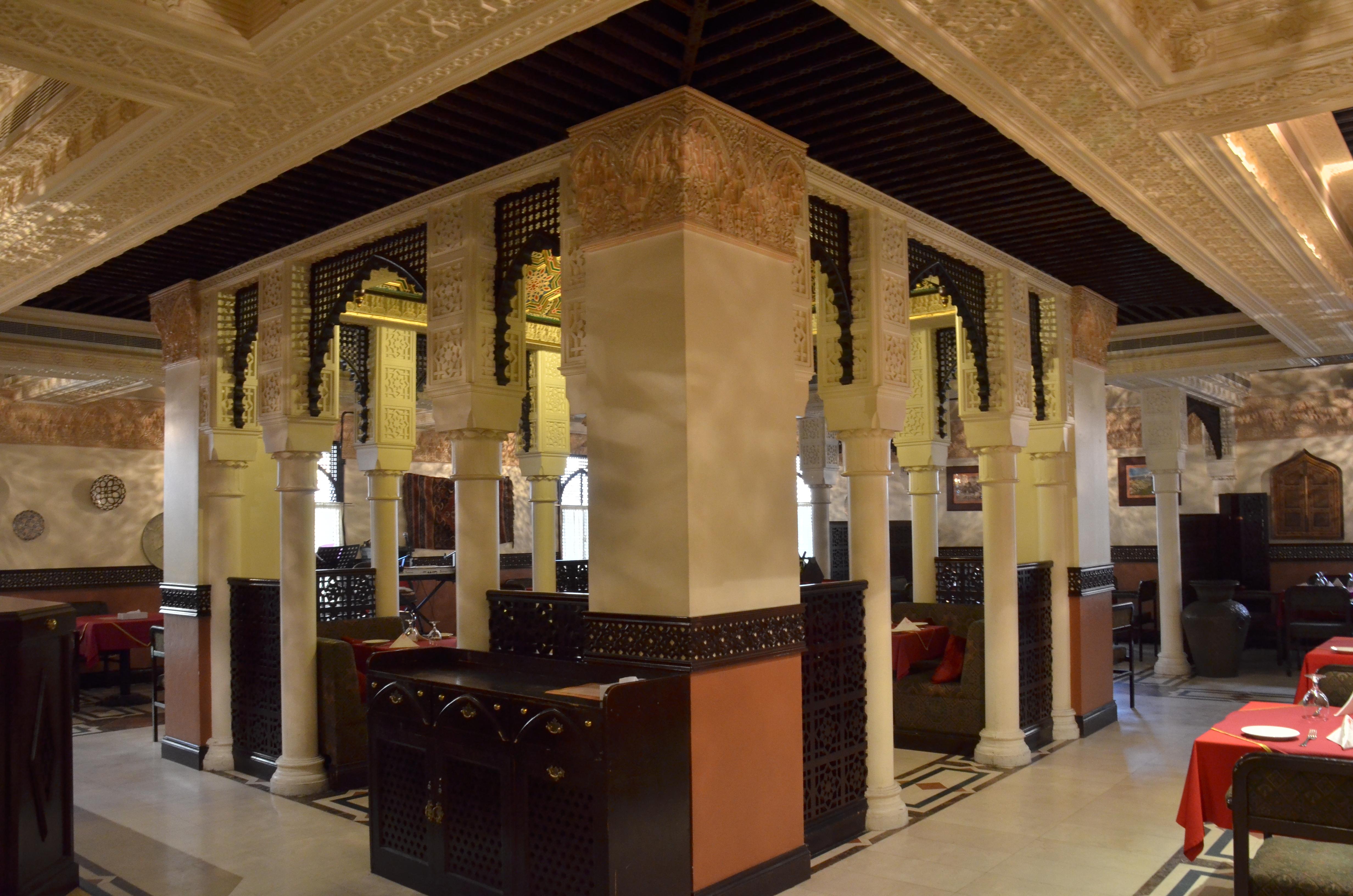 Delmon International Hotel Manama Ngoại thất bức ảnh