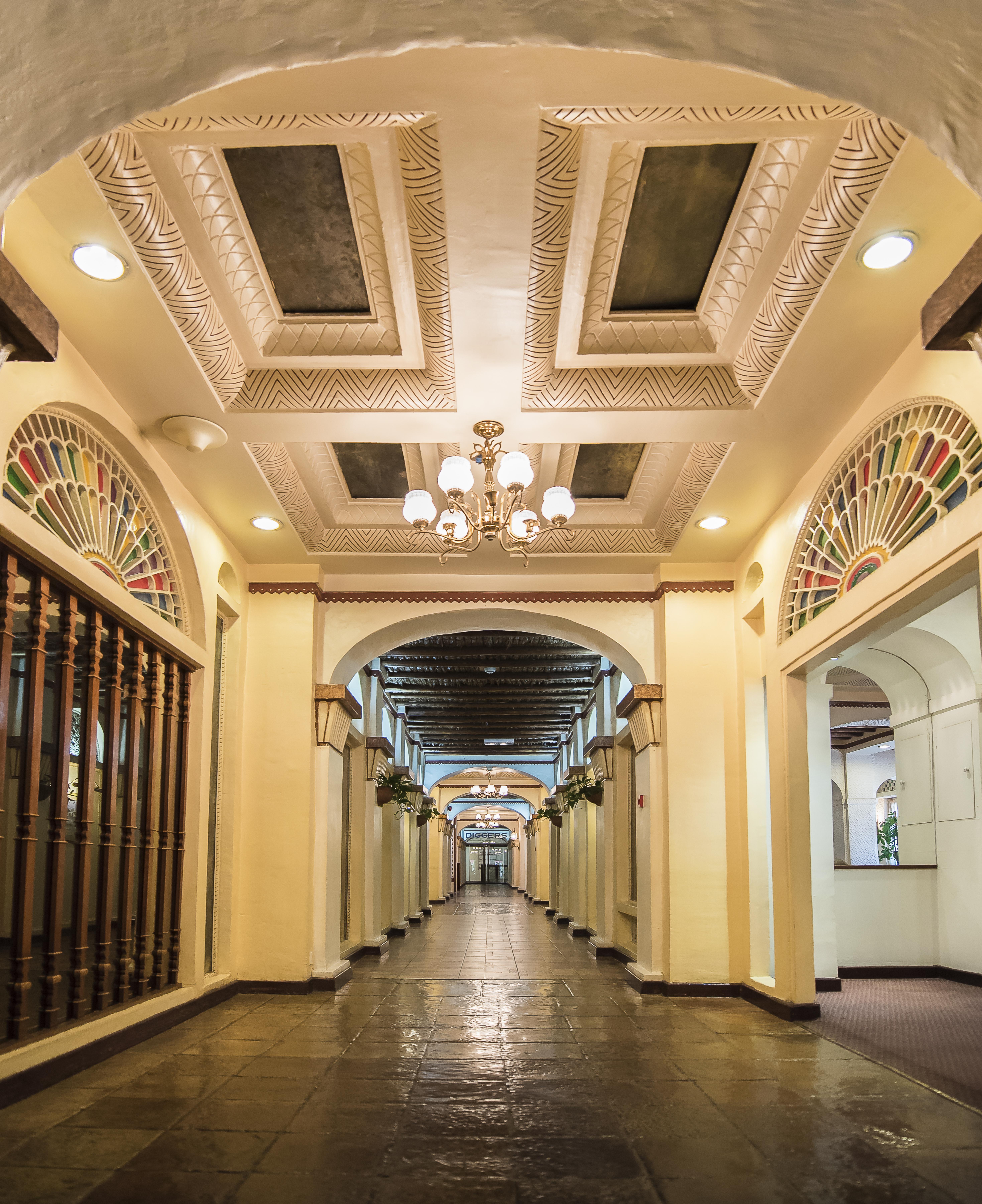 Delmon International Hotel Manama Ngoại thất bức ảnh