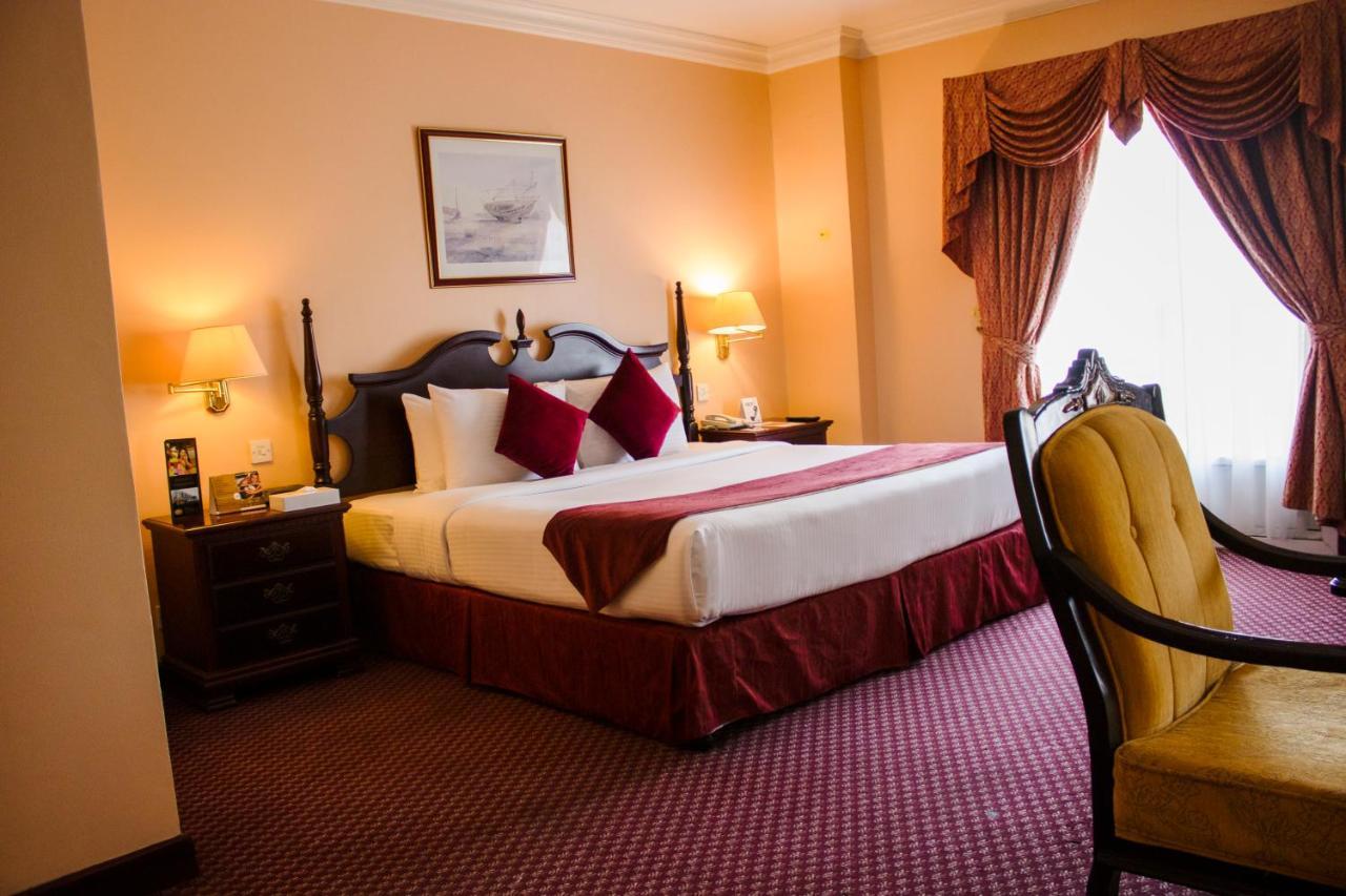 Delmon International Hotel Manama Ngoại thất bức ảnh