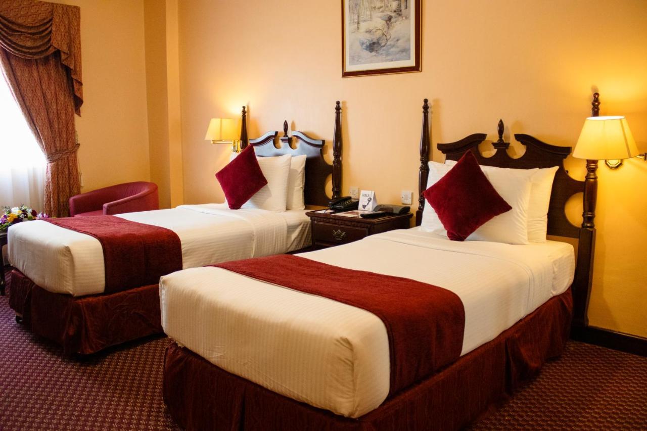 Delmon International Hotel Manama Ngoại thất bức ảnh