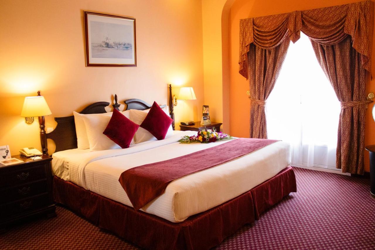 Delmon International Hotel Manama Ngoại thất bức ảnh