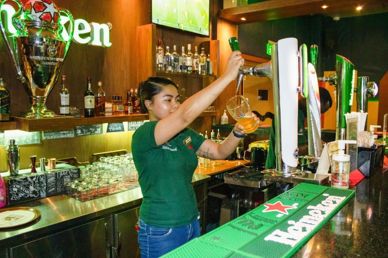 Delmon International Hotel Manama Ngoại thất bức ảnh