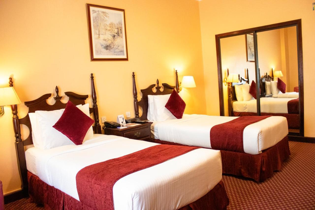 Delmon International Hotel Manama Ngoại thất bức ảnh