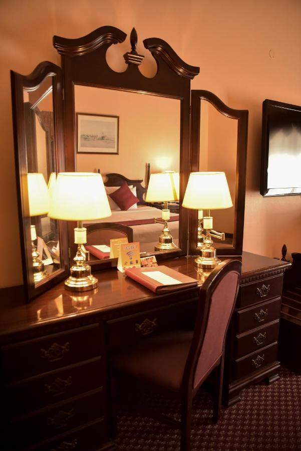 Delmon International Hotel Manama Ngoại thất bức ảnh