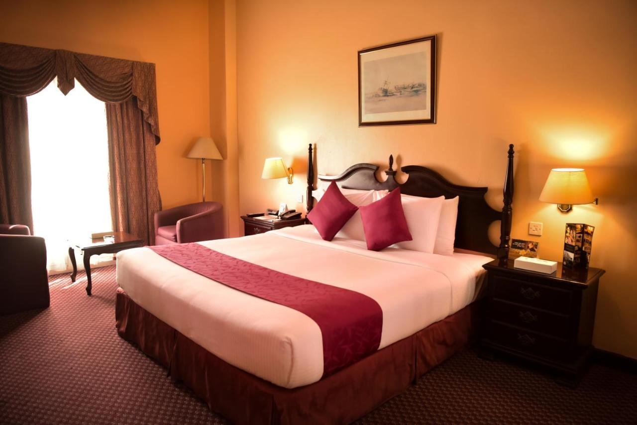 Delmon International Hotel Manama Ngoại thất bức ảnh