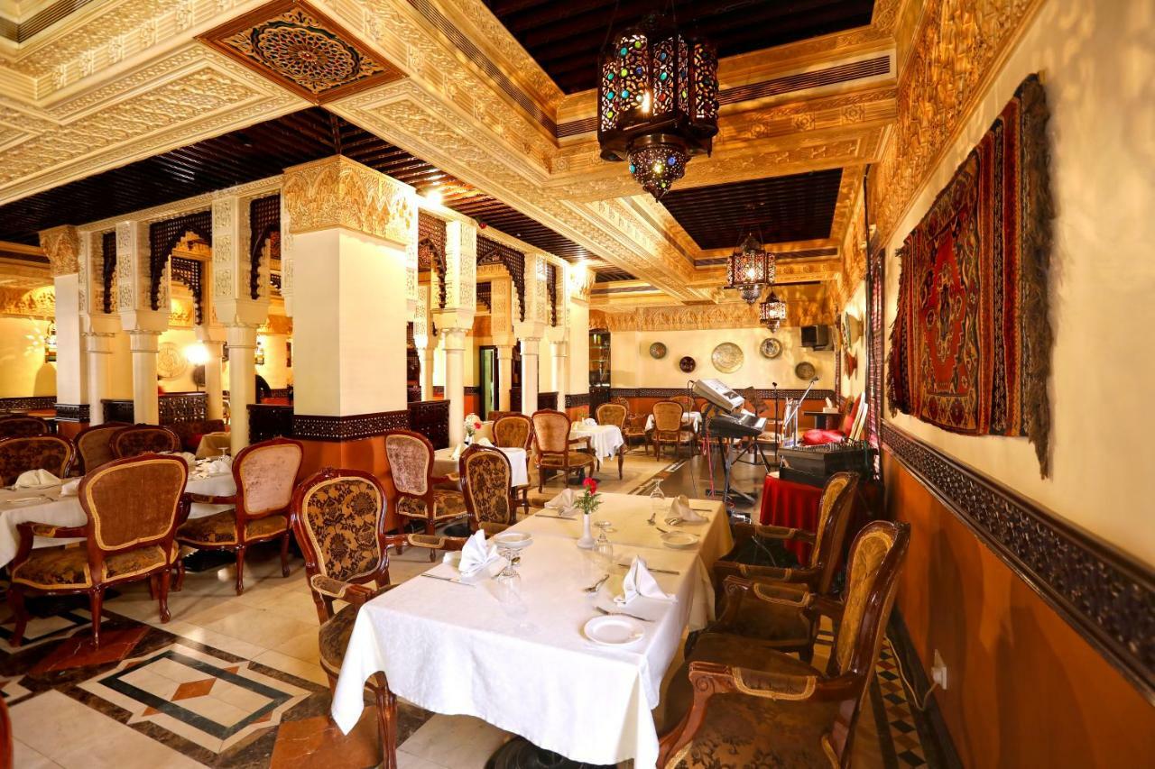 Delmon International Hotel Manama Ngoại thất bức ảnh